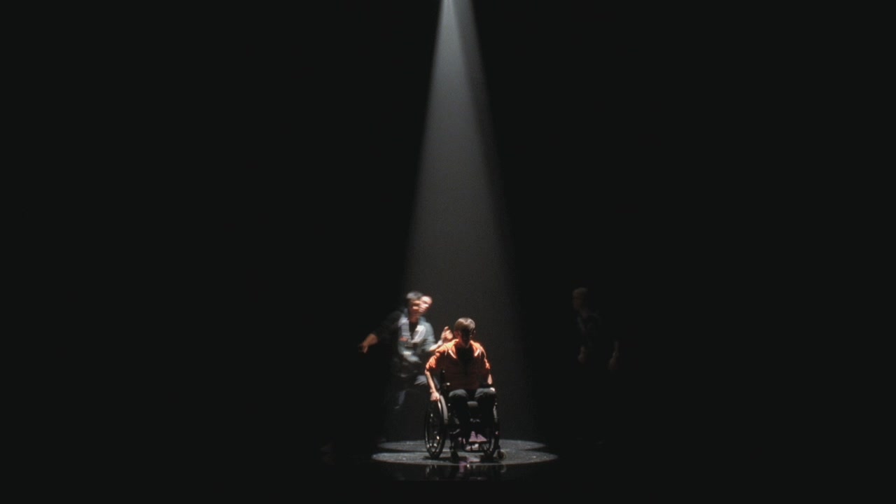 Glee213-0510.jpg