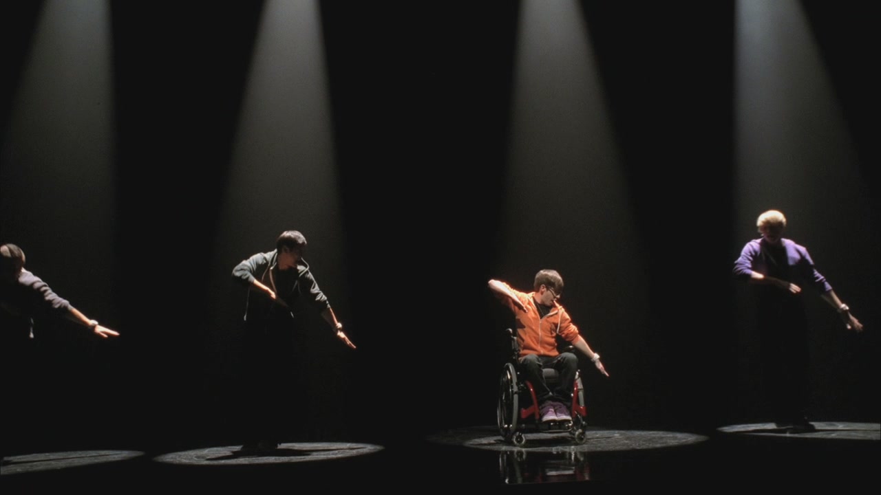 Glee213-0522.jpg