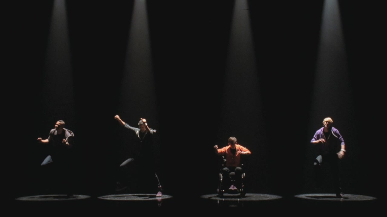 Glee213-0524.jpg