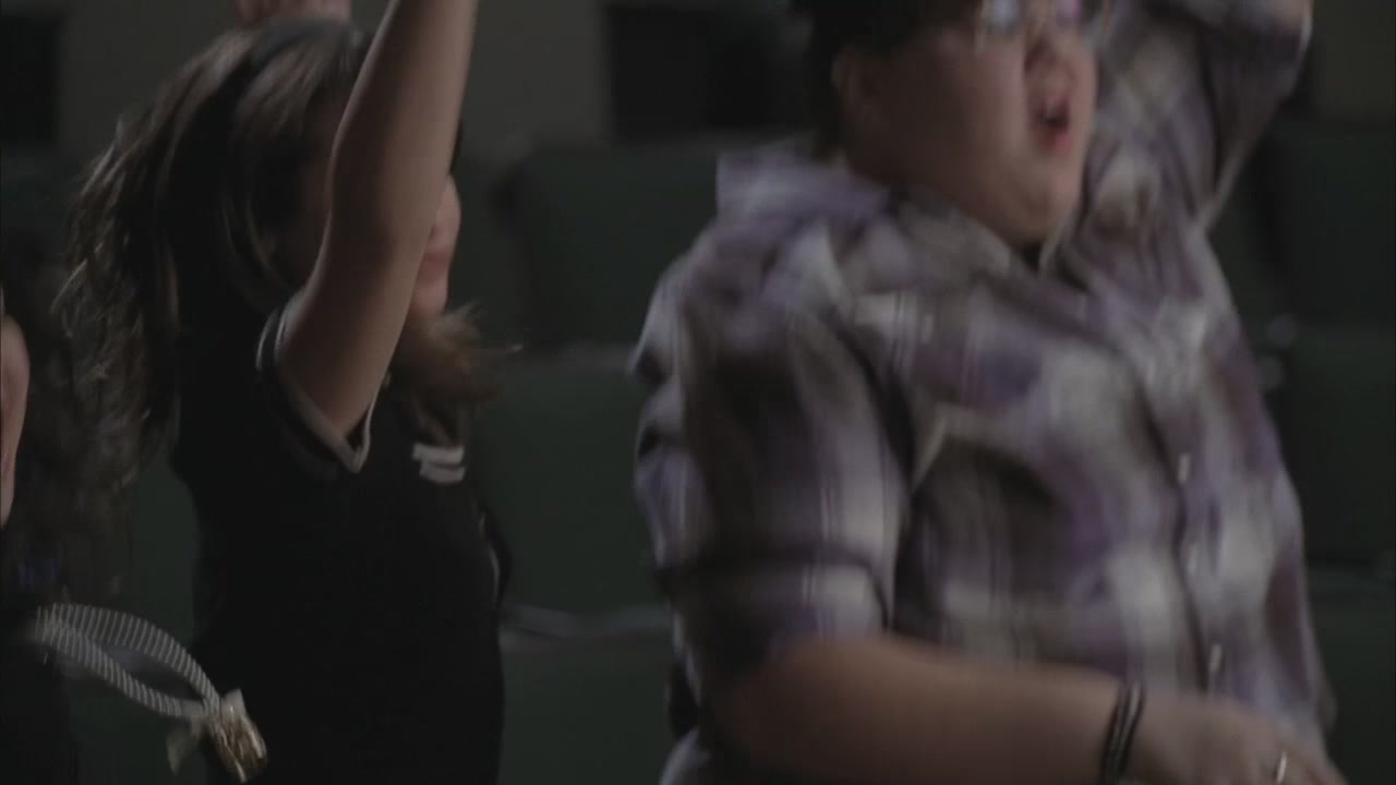 Glee213-0537.jpg