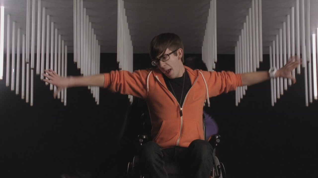 Glee213-0541.jpg