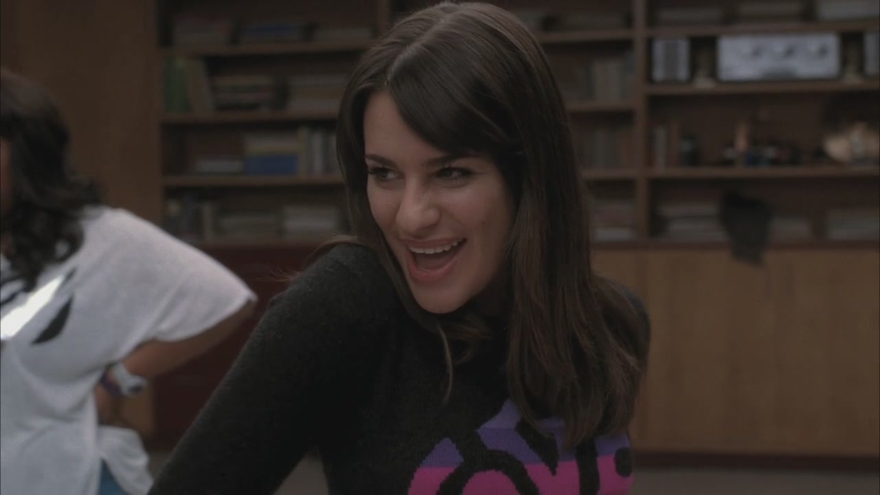 Glee213-0705.jpg