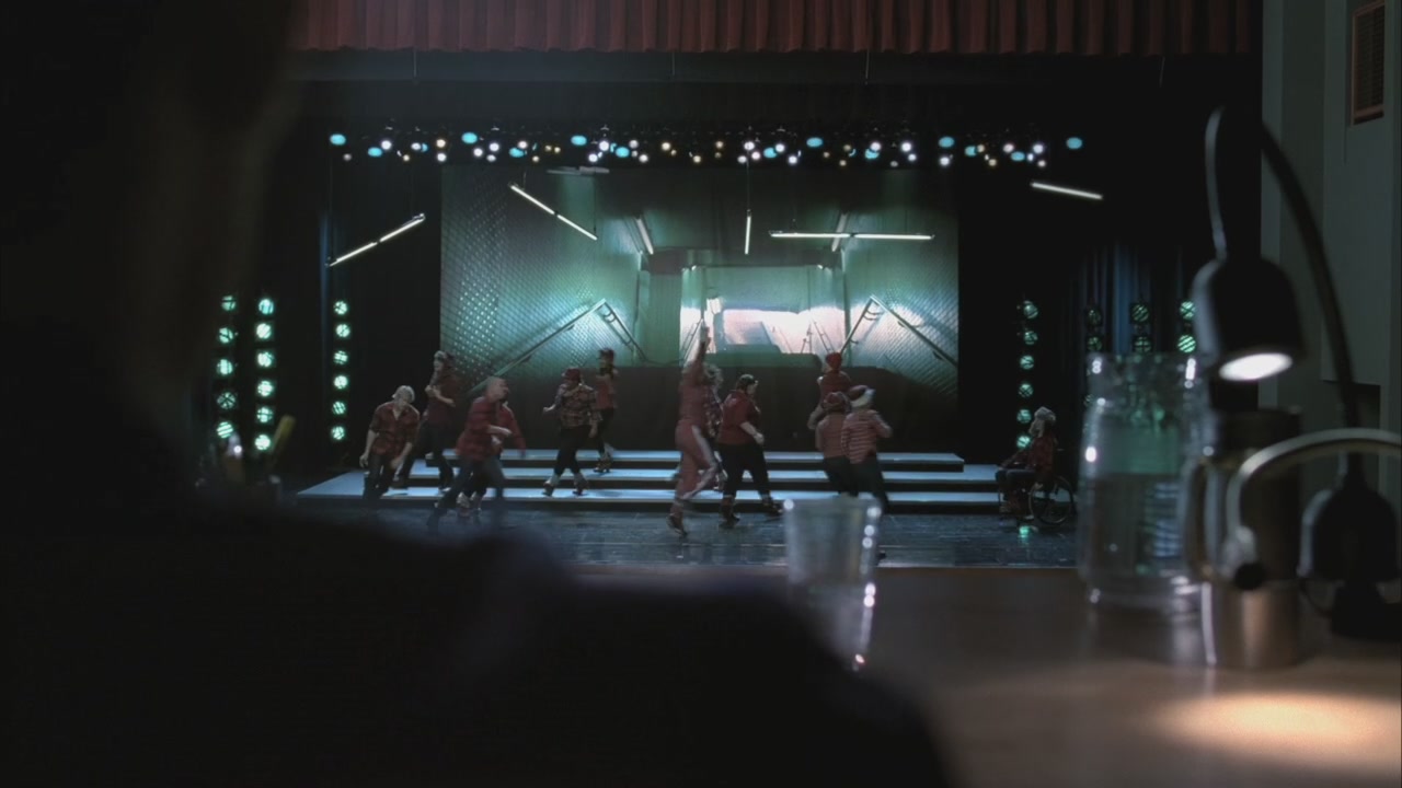 Glee213-1083.jpg