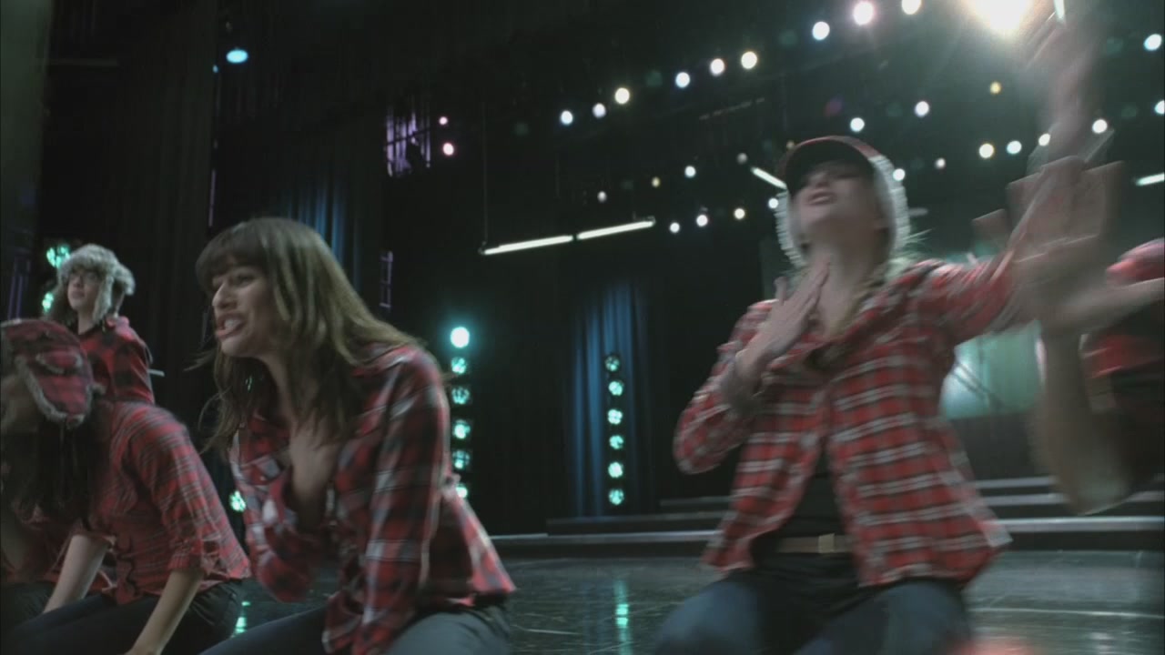 Glee213-1116.jpg