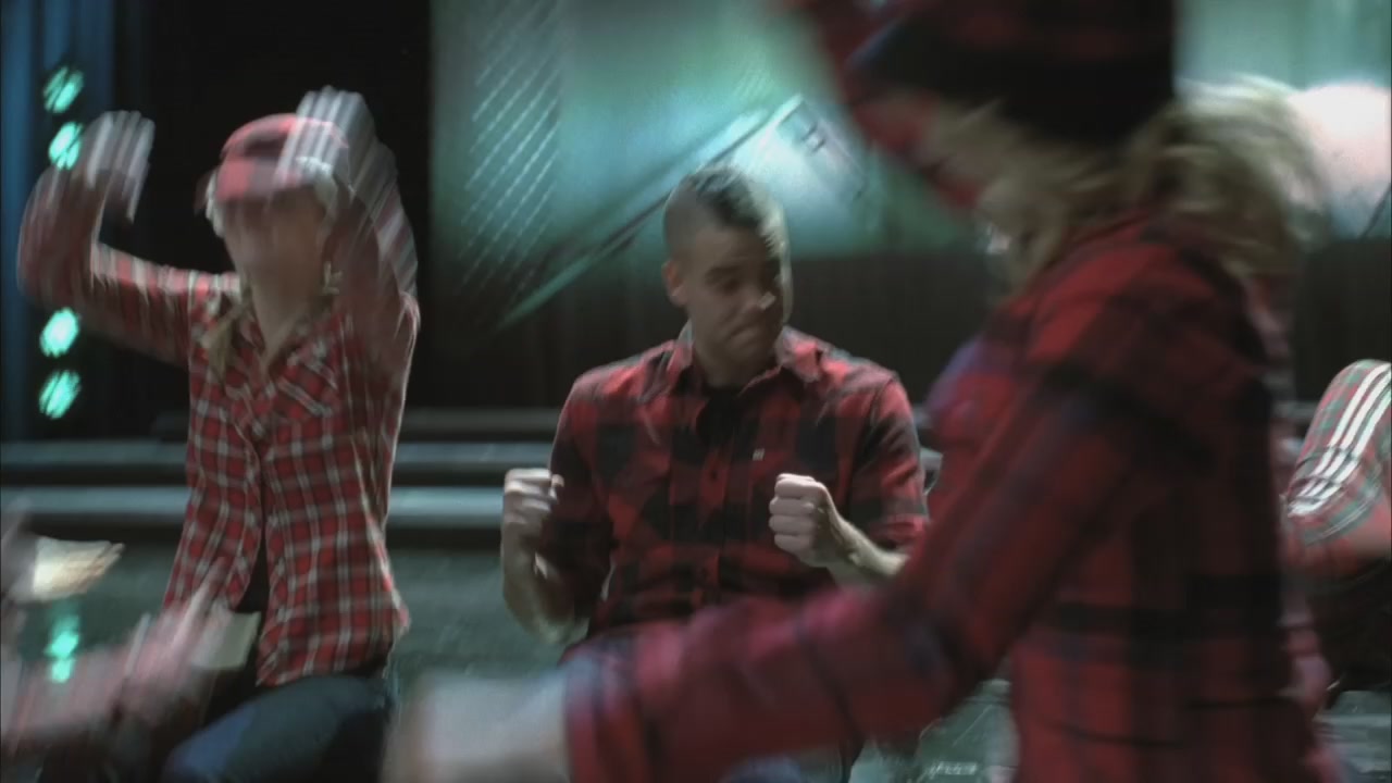Glee213-1128.jpg