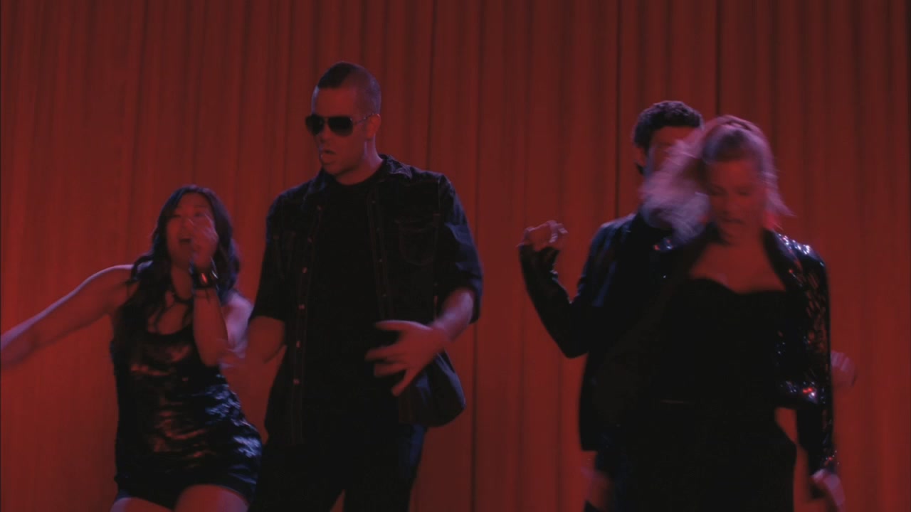 Glee214-0503.jpg