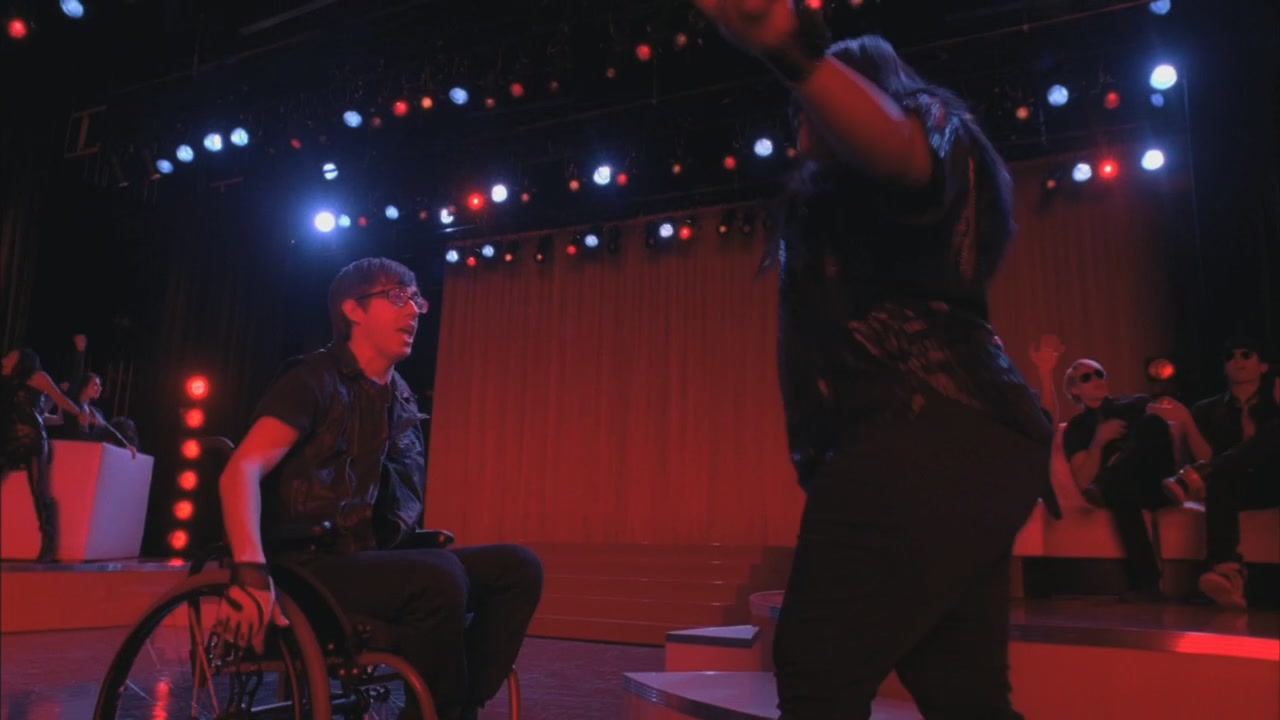 Glee214-0520.jpg