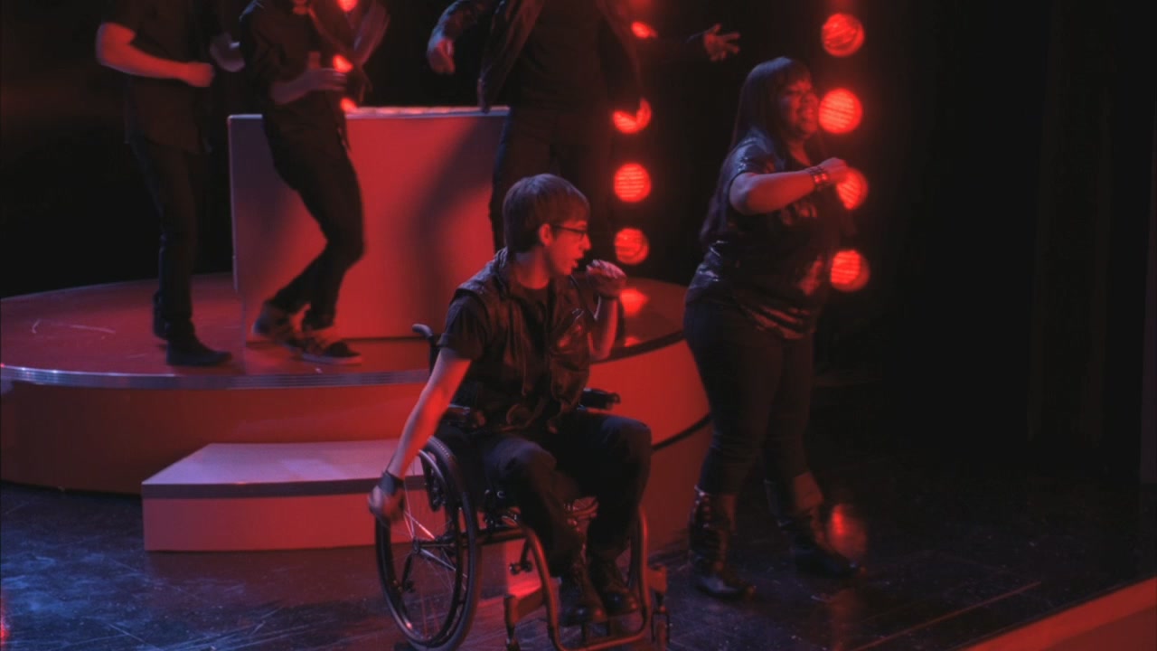 Glee214-0525.jpg