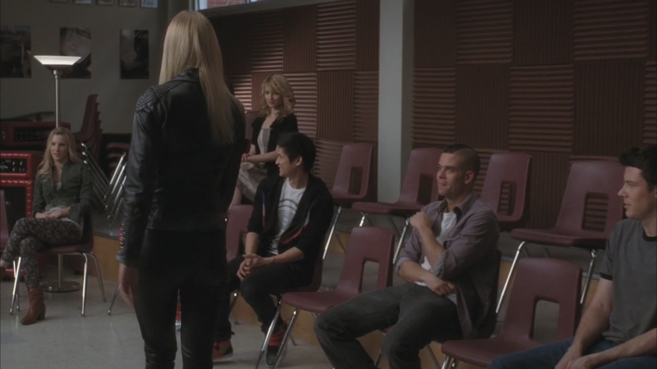 Glee215-0219.jpg