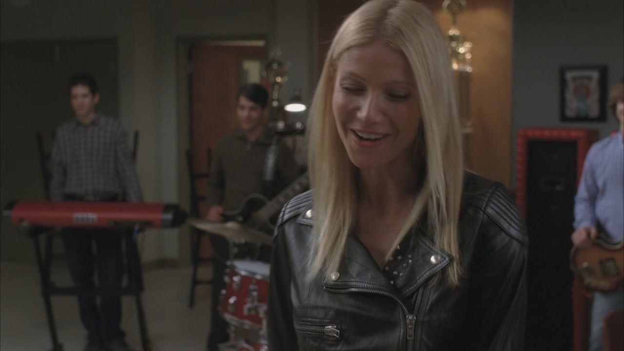 Glee215-0222.jpg