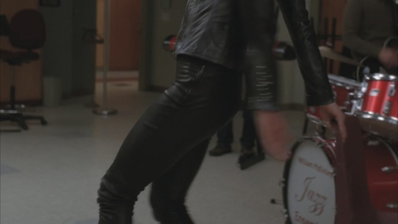 Glee215-0240.jpg