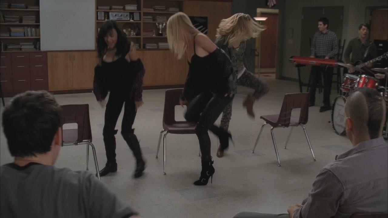 Glee215-0264.jpg