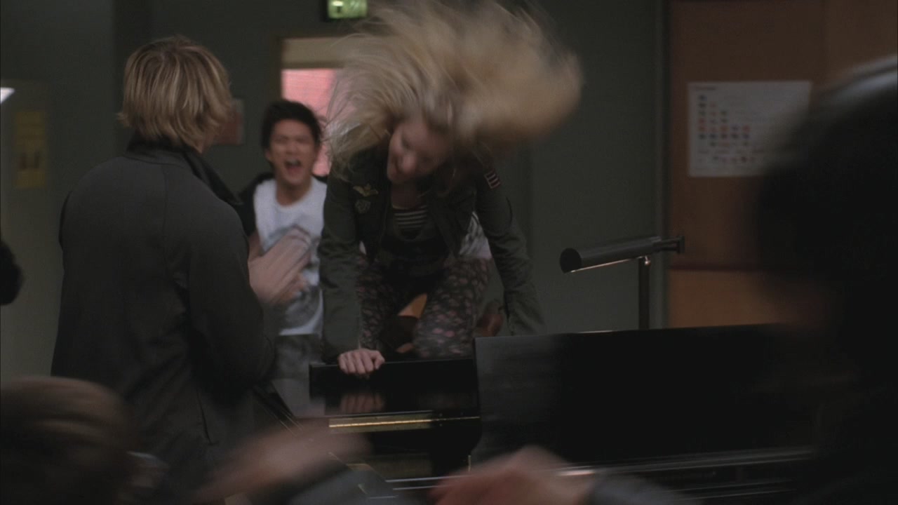 Glee215-0304.jpg