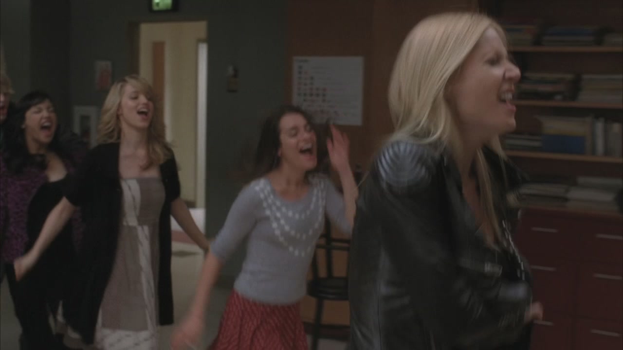 Glee215-0309.jpg