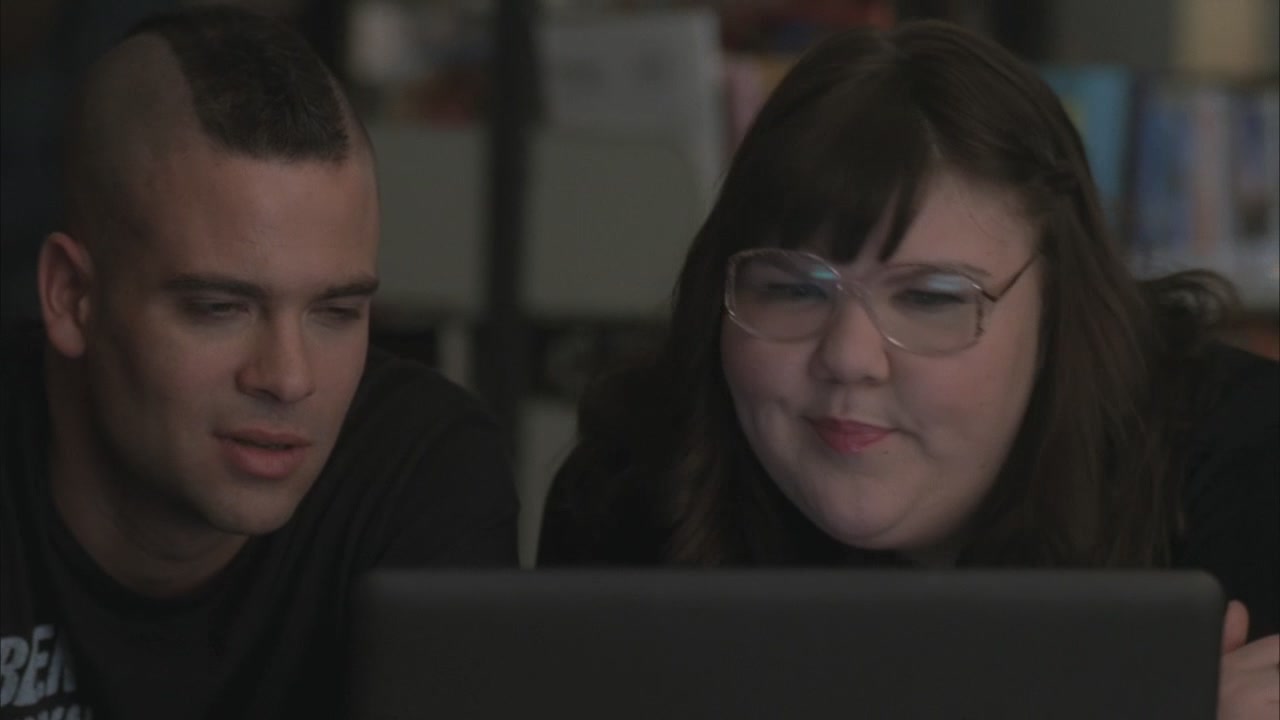 Glee215-0521.jpg
