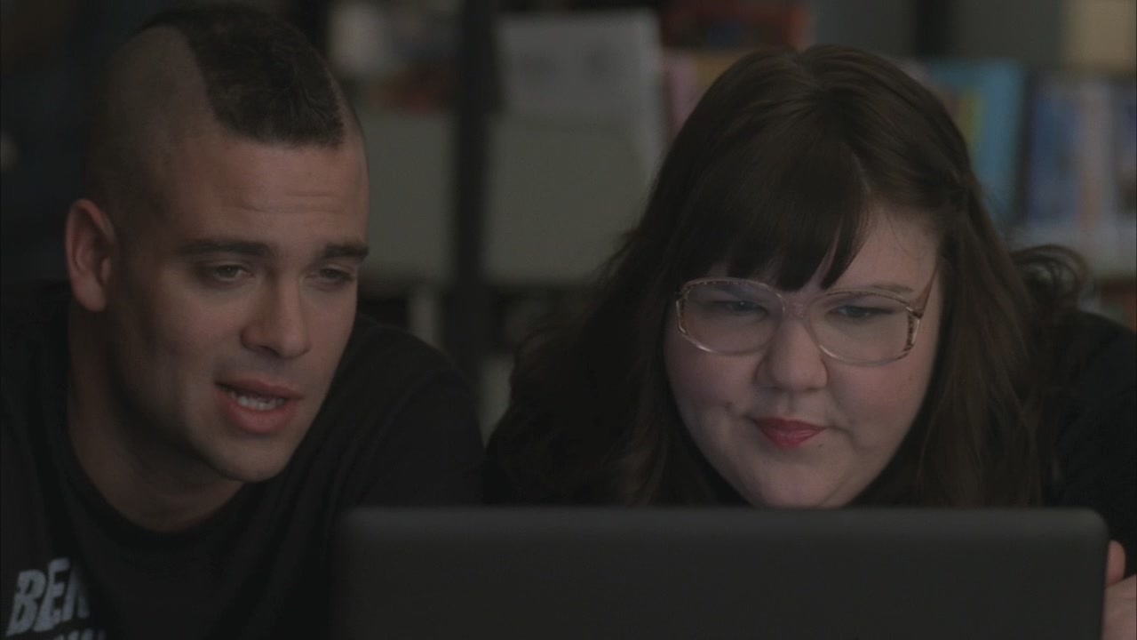 Glee215-0522.jpg