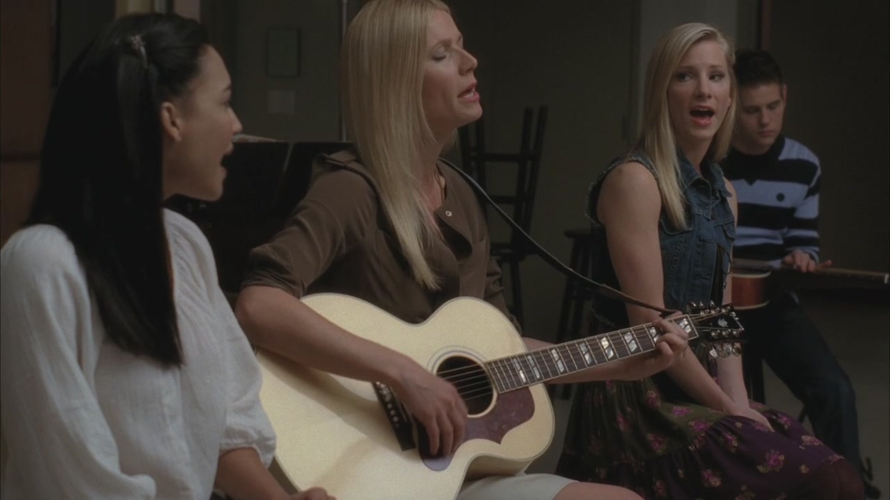Glee215-0815.jpg