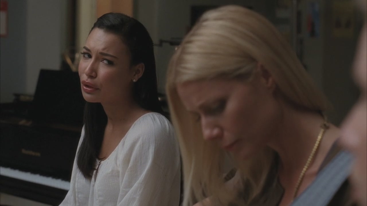 Glee215-0819.jpg