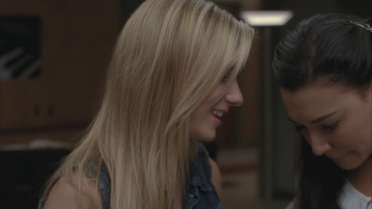 Glee215-0862.jpg