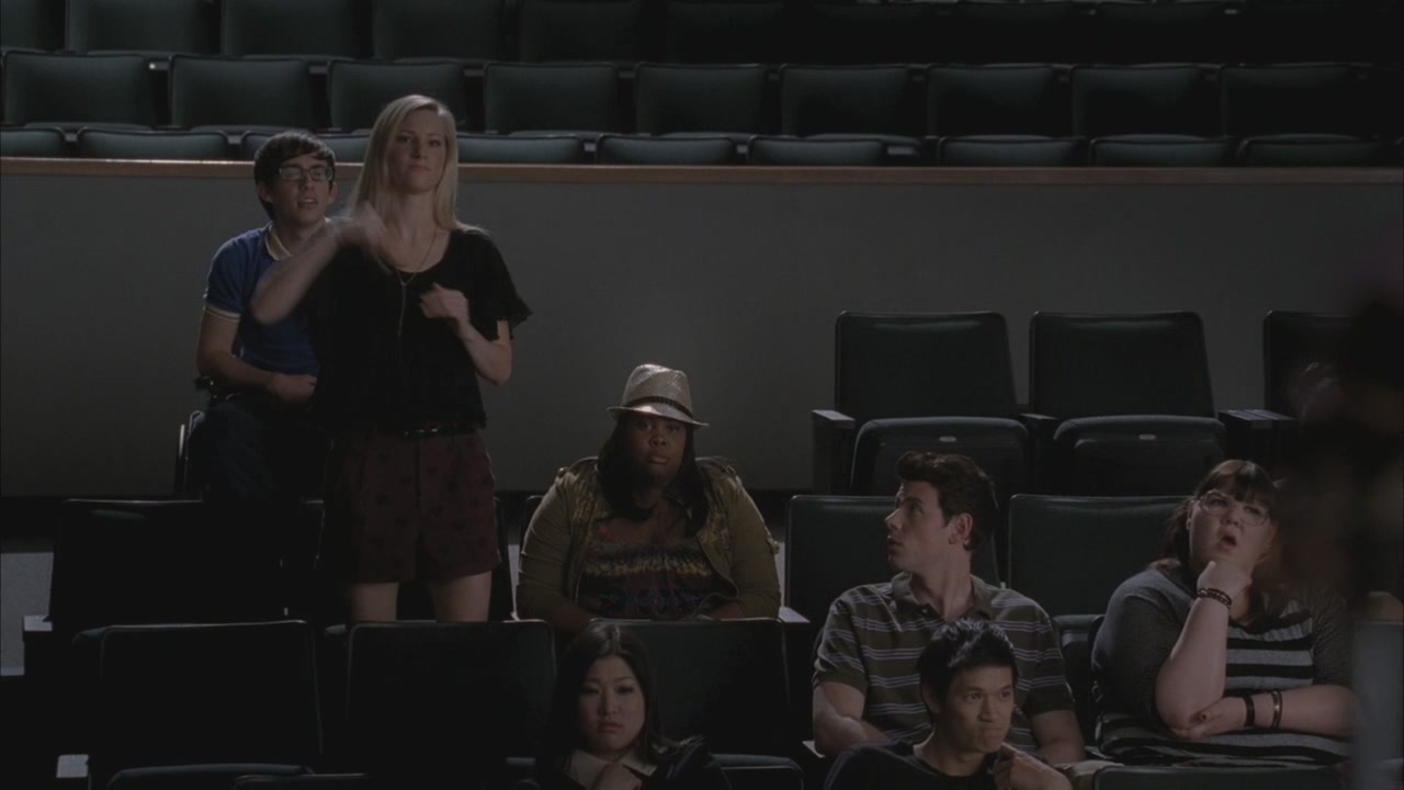 Glee215-0925.jpg