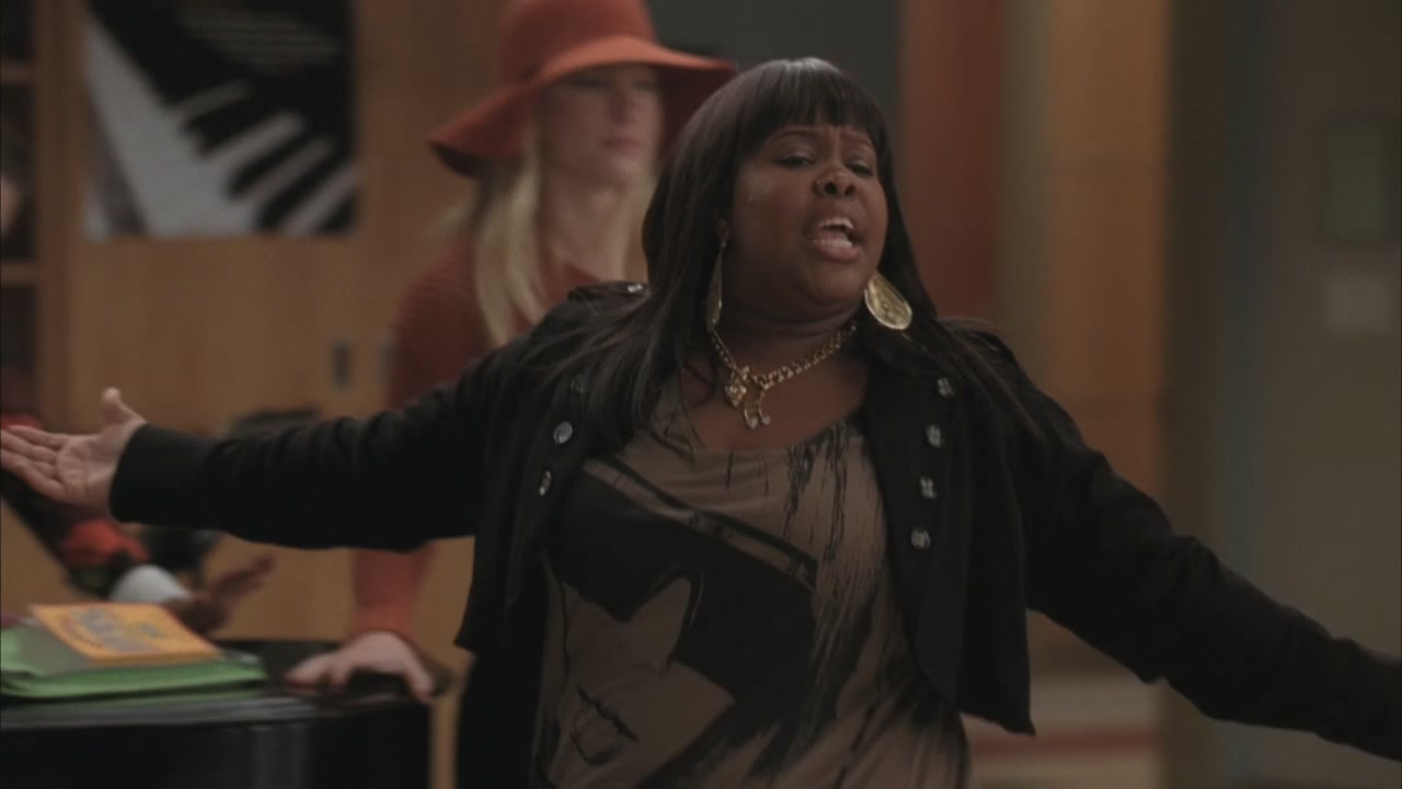 Glee216-0601.jpg