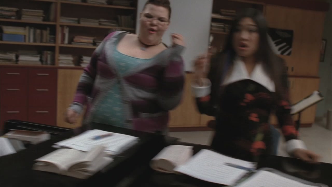 Glee216-0606.jpg