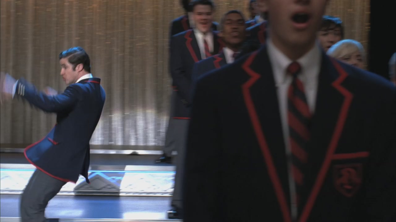 Glee216-0913.jpg