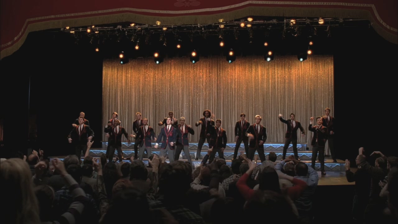Glee216-0925.jpg