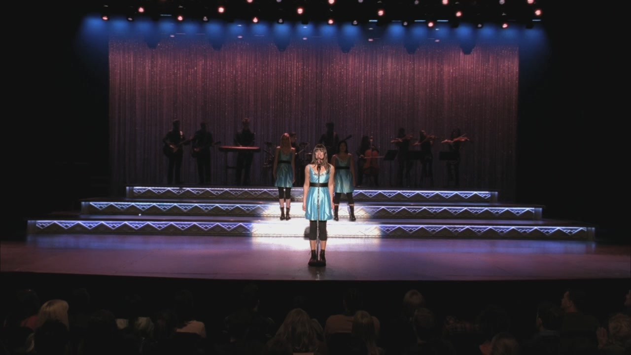 Glee216-0999.jpg
