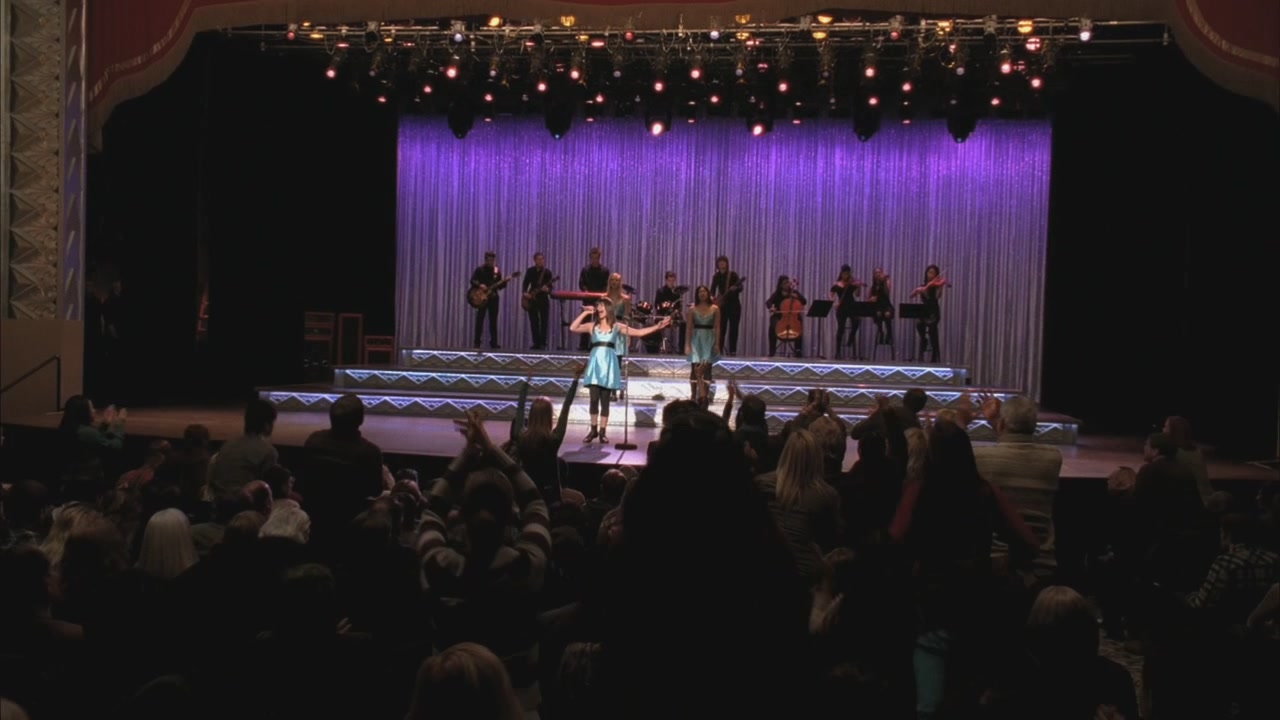 Glee216-1037.jpg