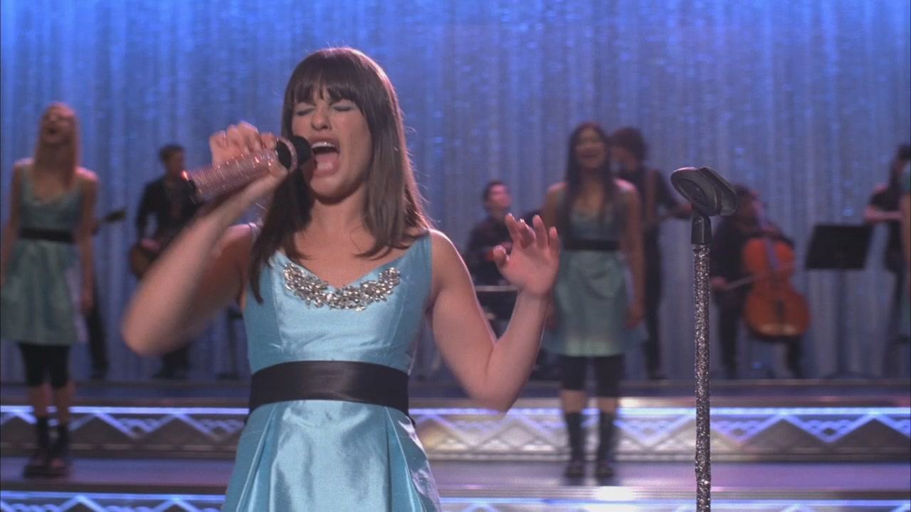 Glee216-1050.jpg