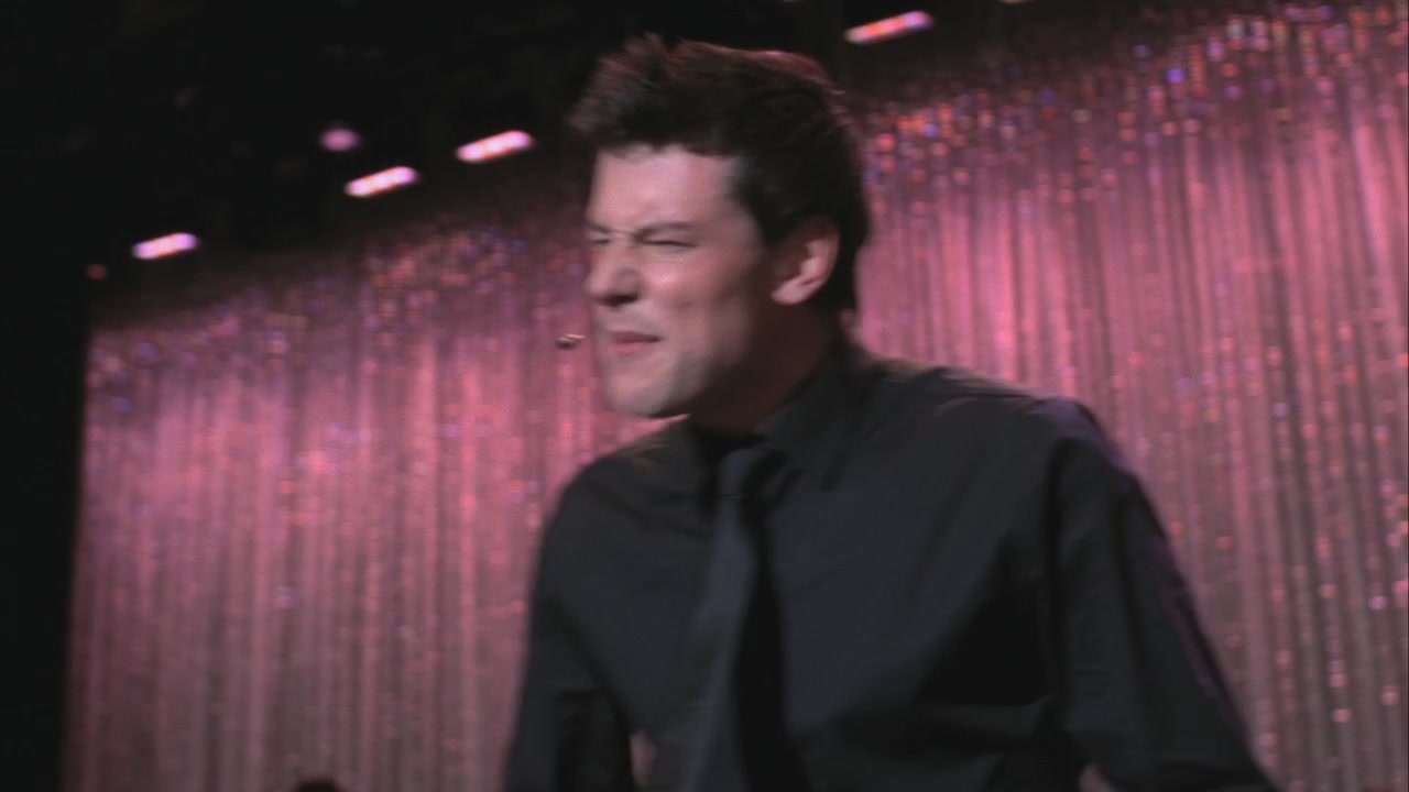 Glee216-1106.jpg