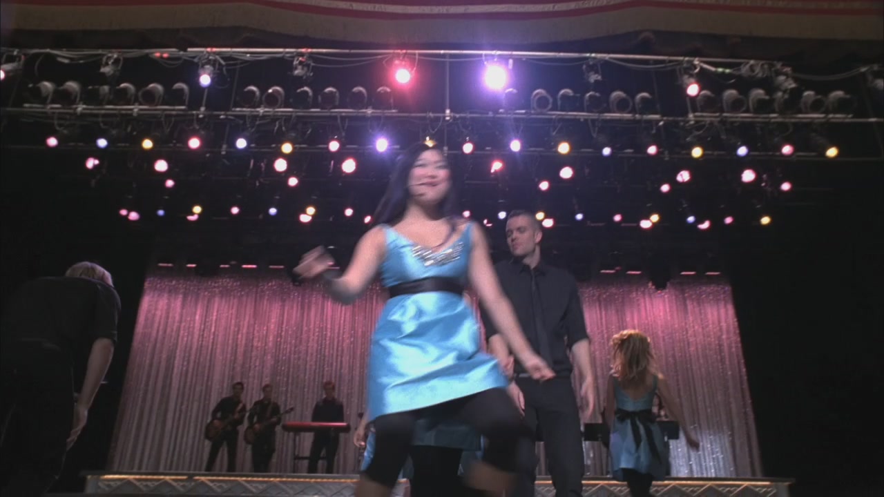 Glee216-1113.jpg