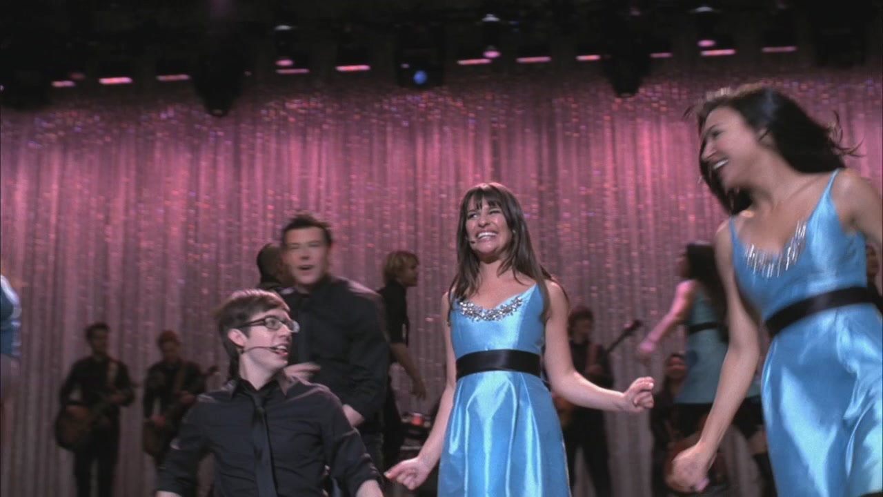 Glee216-1115.jpg