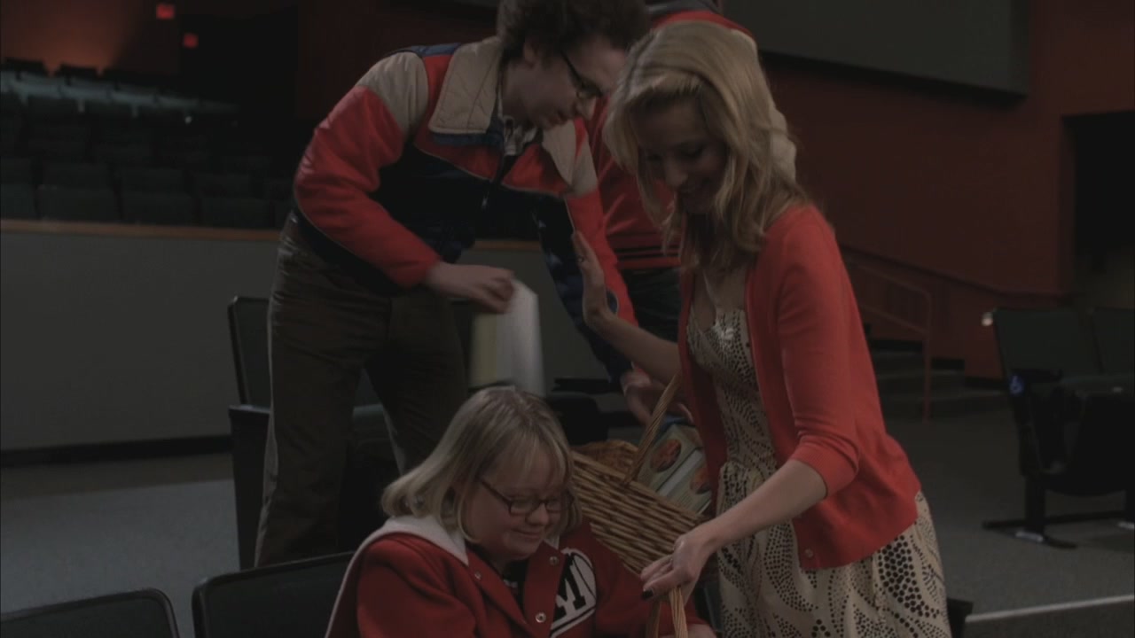 Glee217-0720.jpg