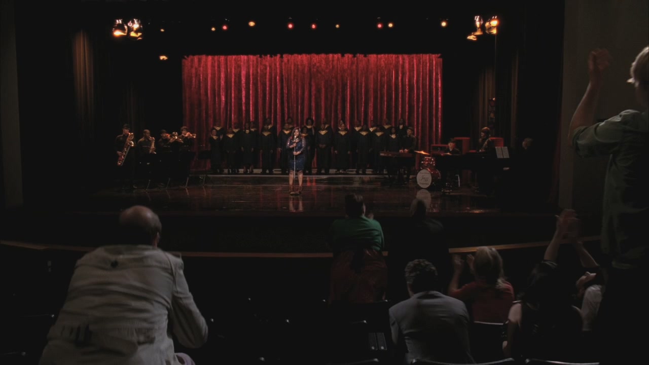 Glee217-1126.jpg