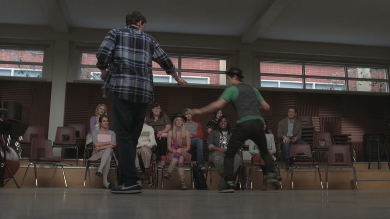 Glee218-0515.jpg