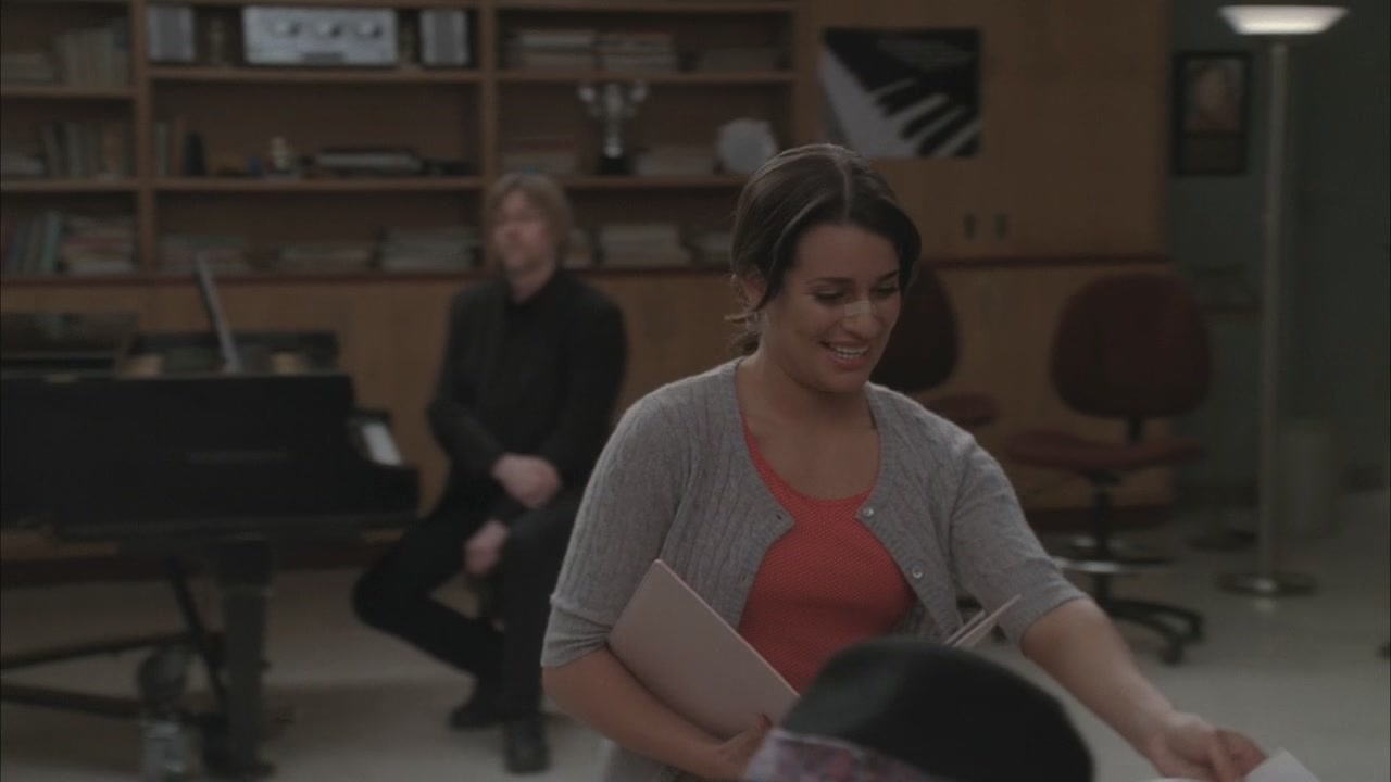 Glee218-0606.jpg