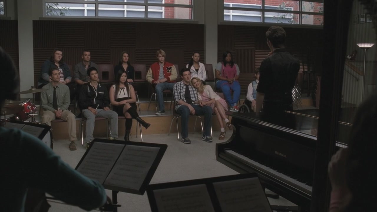 Glee218-1113.jpg