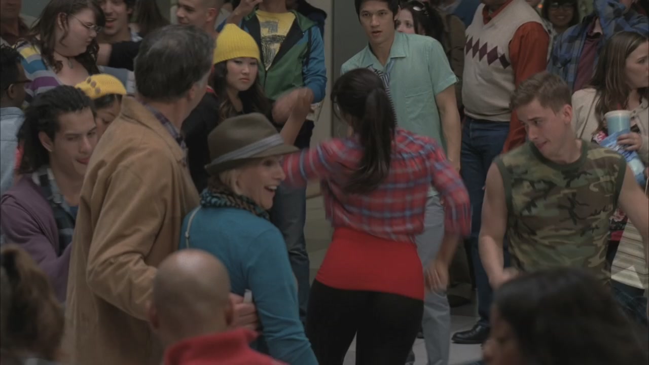 Glee218-1301.jpg