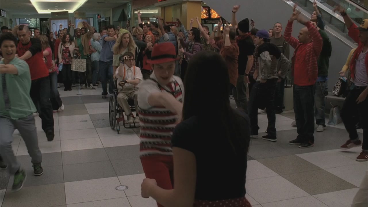 Glee218-1311.jpg