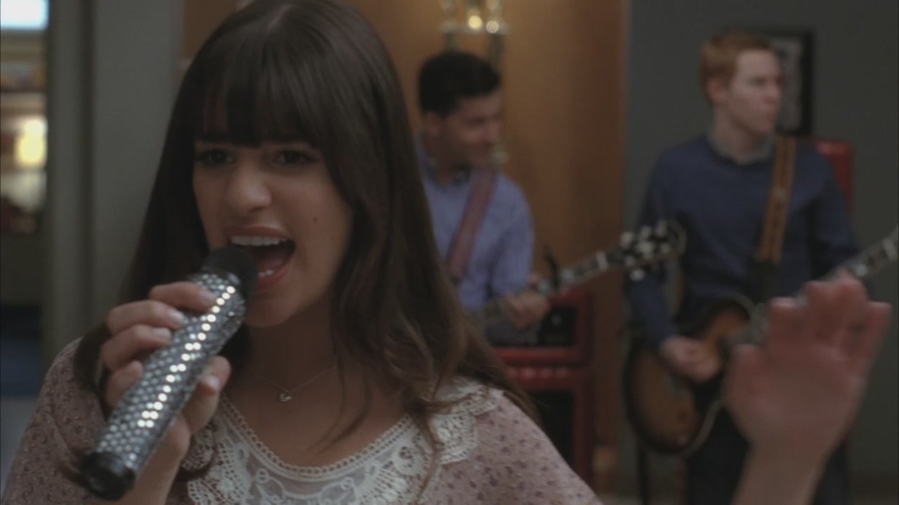 Glee219-0911.jpg