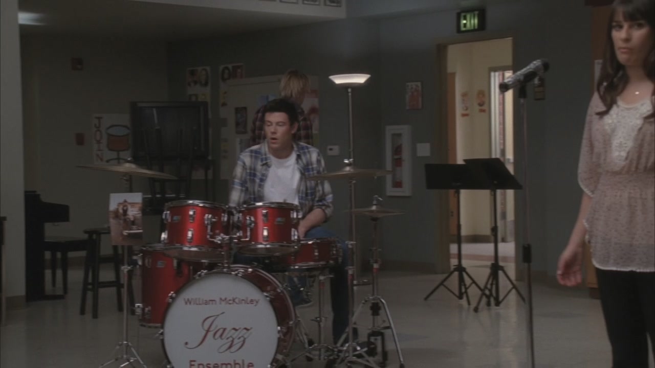 Glee219-0990.jpg