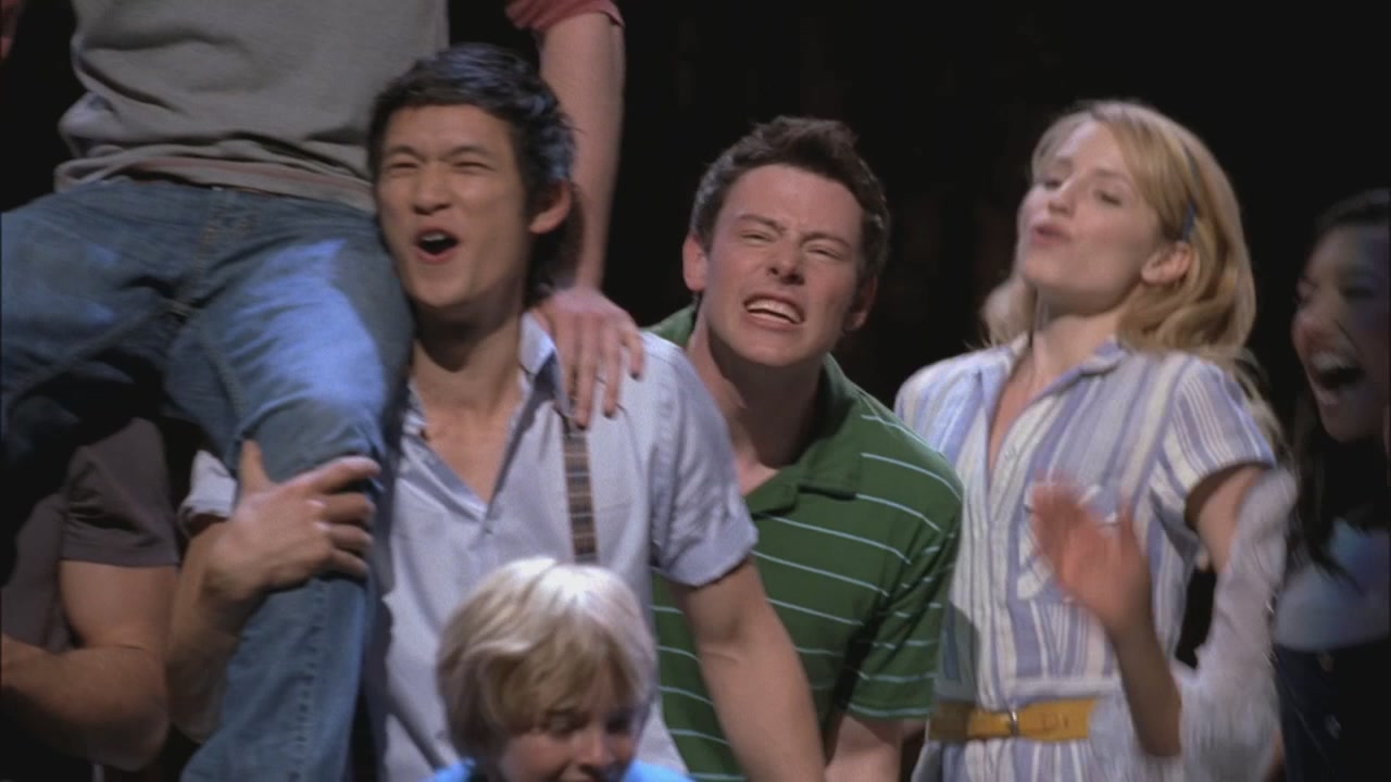 Glee219-1218.jpg