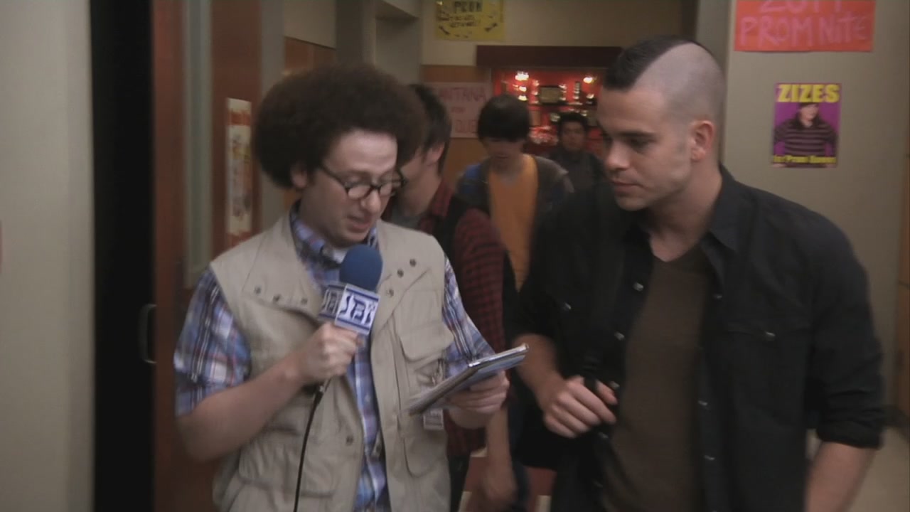Glee220-0013.jpg