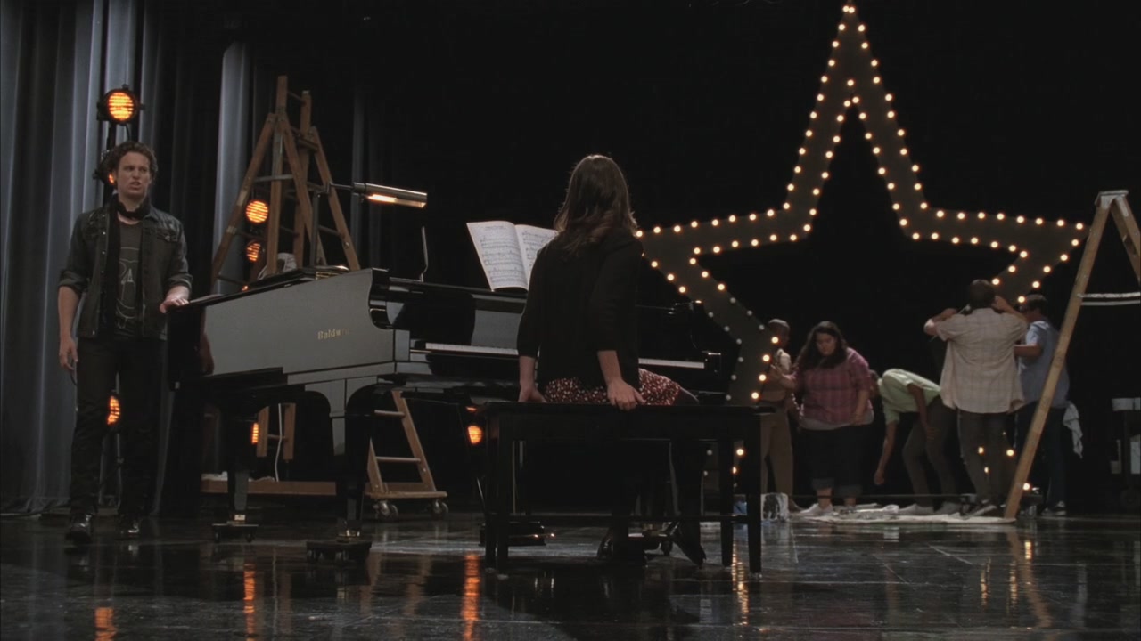 Glee220-0338.jpg