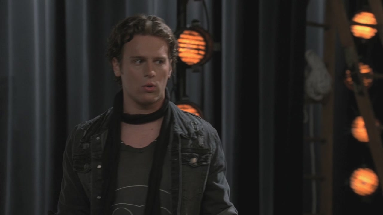 Glee220-0340.jpg