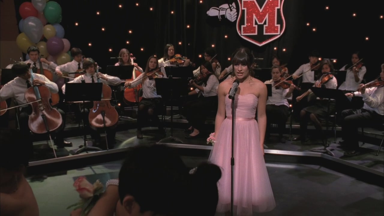 Glee220-0815.jpg