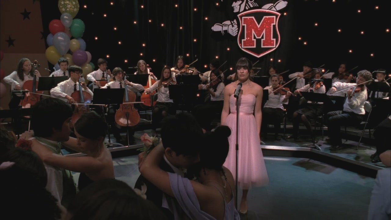 Glee220-0816.jpg