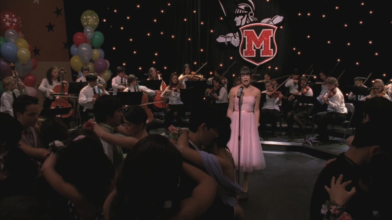 Glee220-0817.jpg